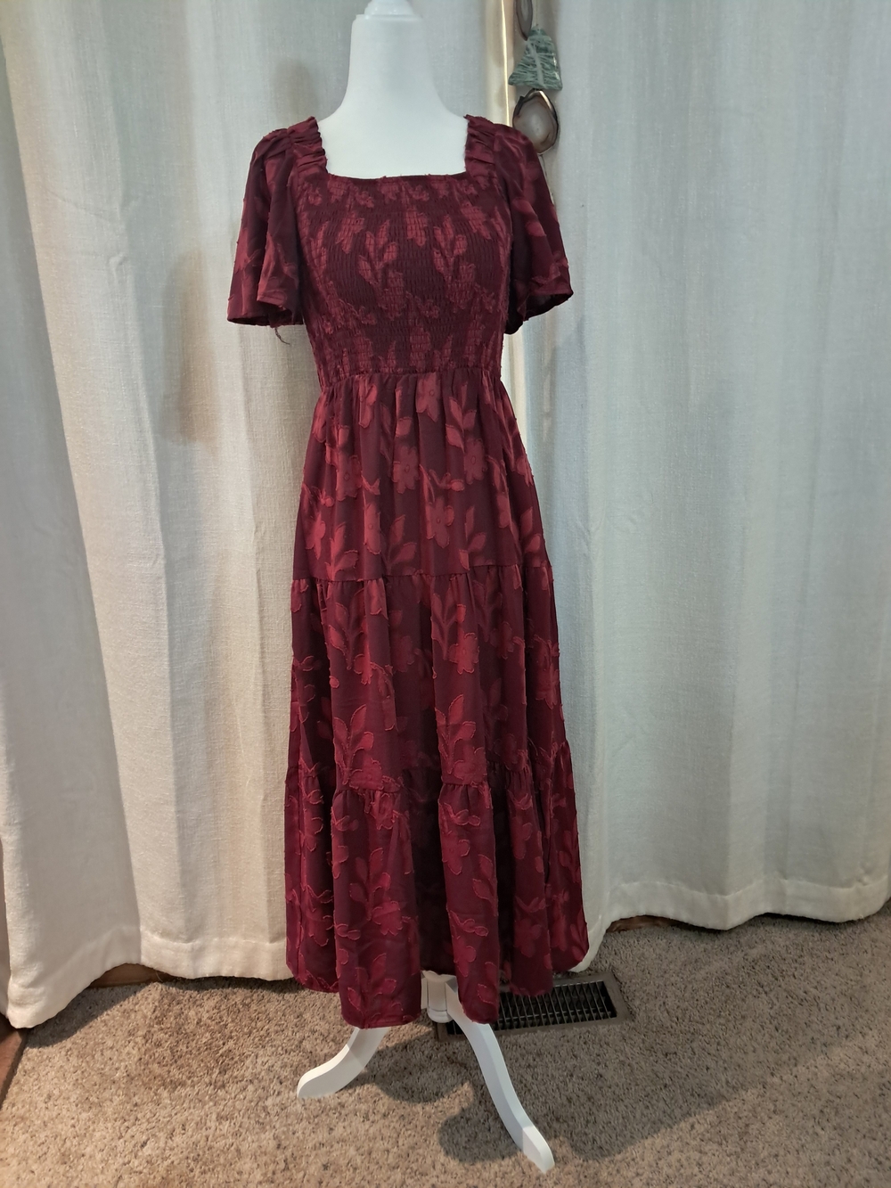 Women's Burgundy Floral Tiered Midi / Maxi Dress - Square Neck Small